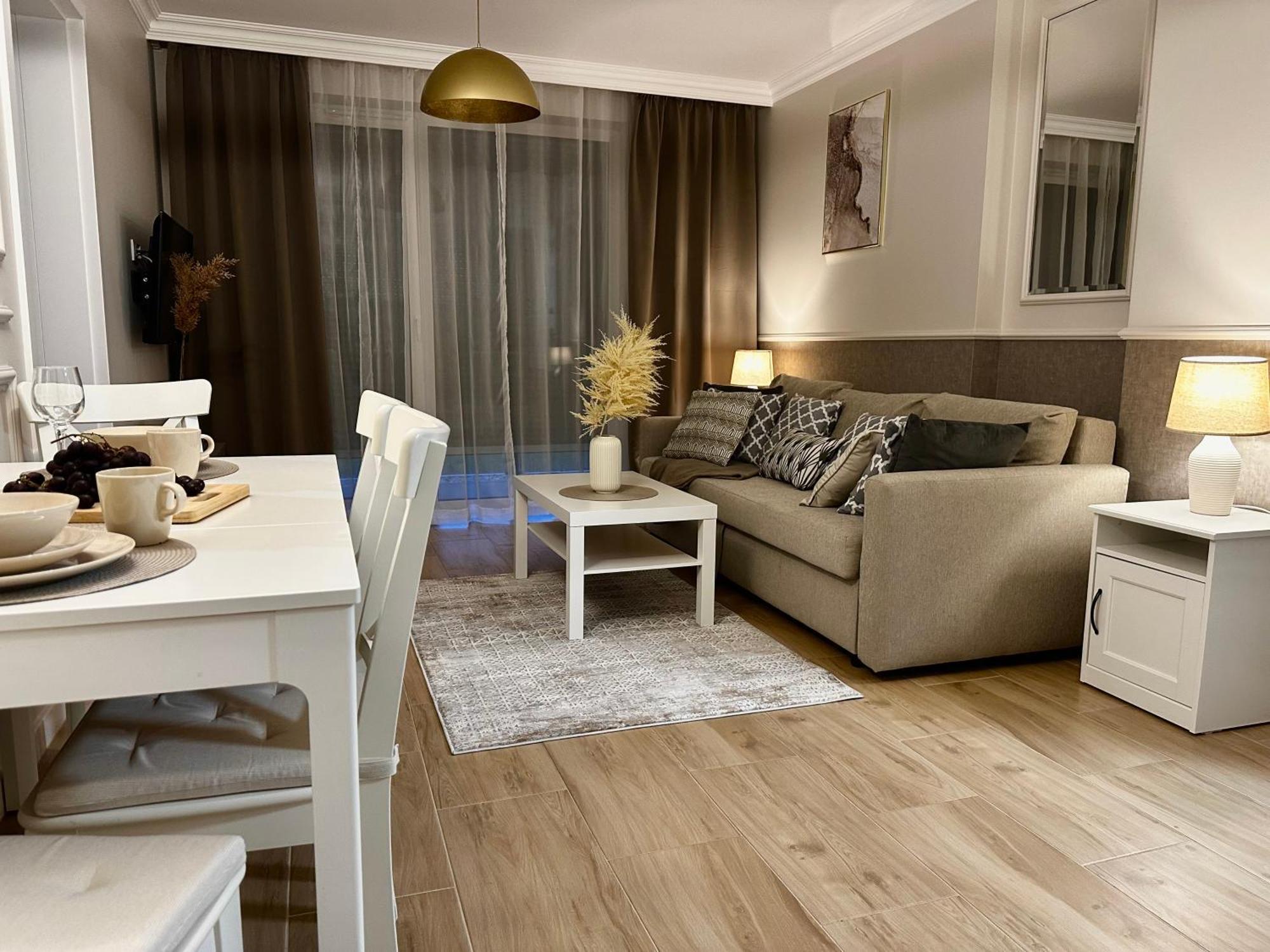 Apartamenty Kielce- Klonowa Nad Zalewem, 1-13 Osob, Faktura, Parking, Centrum エクステリア 写真