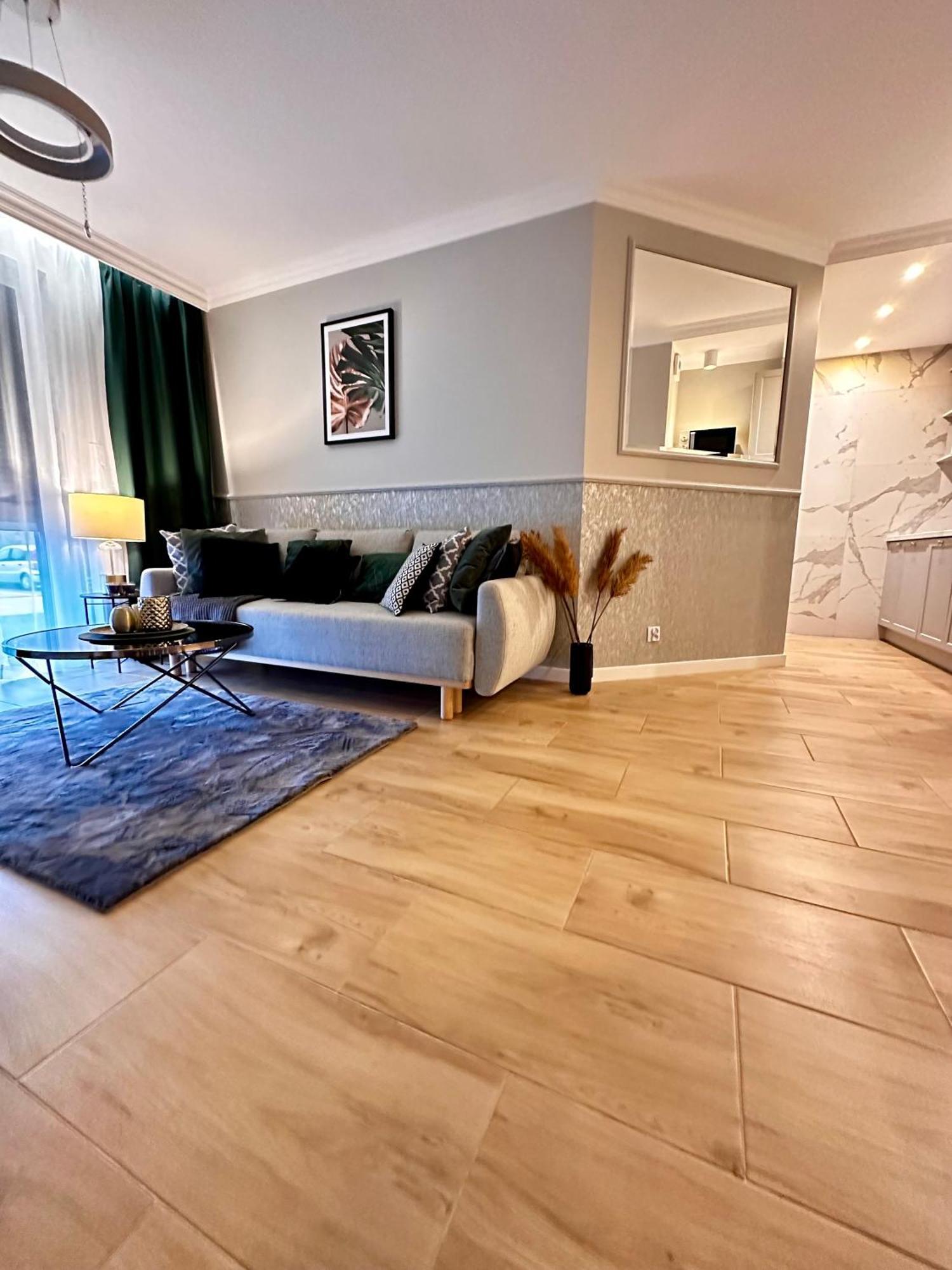 Apartamenty Kielce- Klonowa Nad Zalewem, 1-13 Osob, Faktura, Parking, Centrum エクステリア 写真