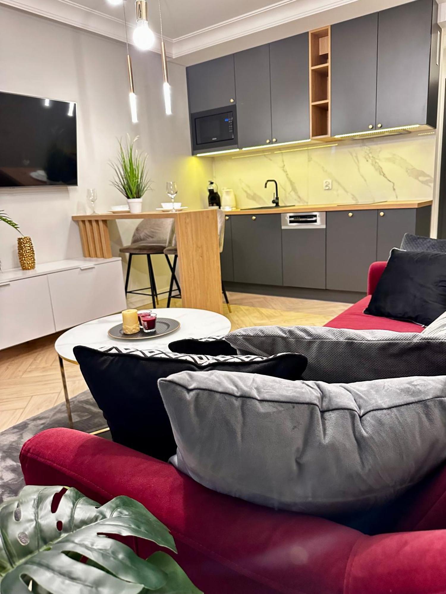 Apartamenty Kielce- Klonowa Nad Zalewem, 1-13 Osob, Faktura, Parking, Centrum エクステリア 写真